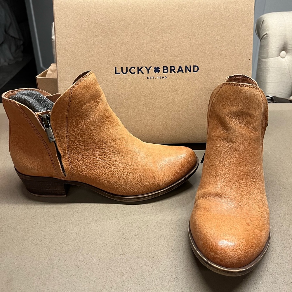 New Lucky Brand Booties